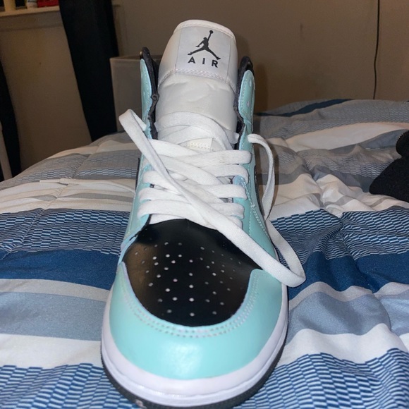 Nike Jordan’s - Picture 6 of 7